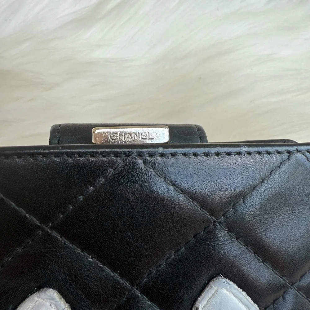 CHANEL Cambon line bi fold quilted leather compact wallet - Picture 12 of 17